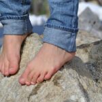 Warum Fußpilz sich immer wieder neu entwickelt und wie man ihn am besten bekämpft.