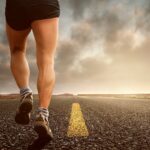 Was sind die Ursachen für morgendliche Schmerzen in den Beinen und Füßen?